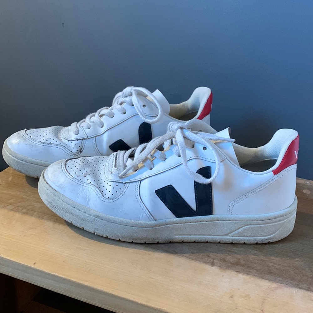 VEJA SNEAKERS